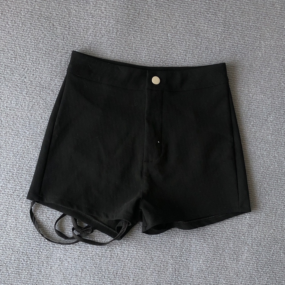 High-Waist Black Women’s Shorts with Side Strap Detail